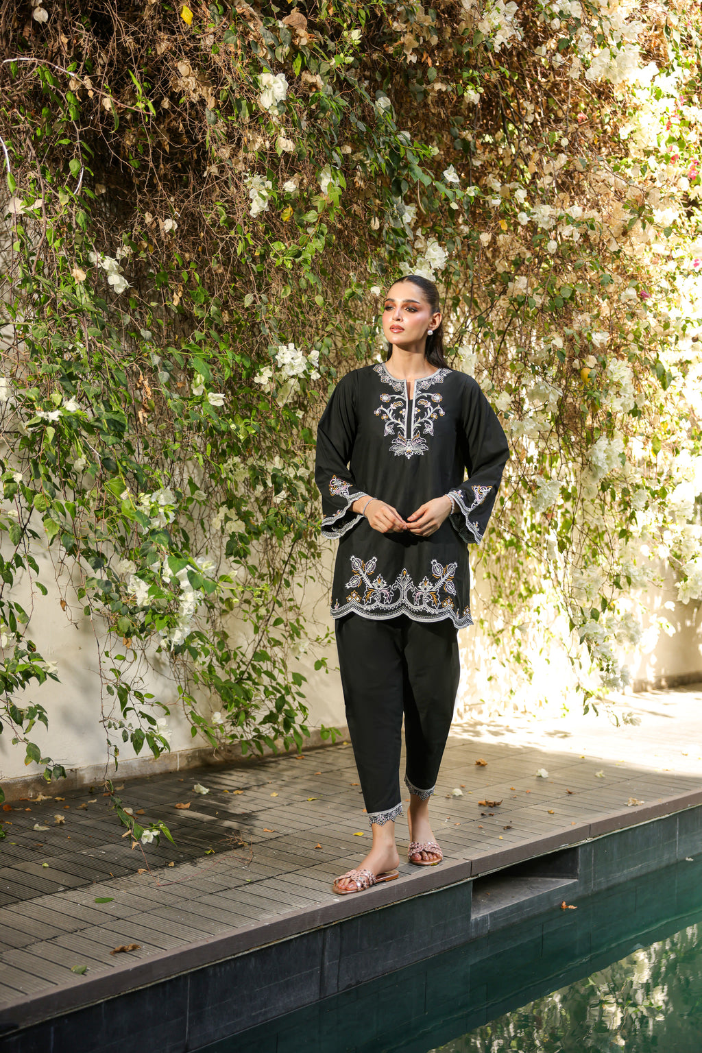 Veya black embroidered two piece